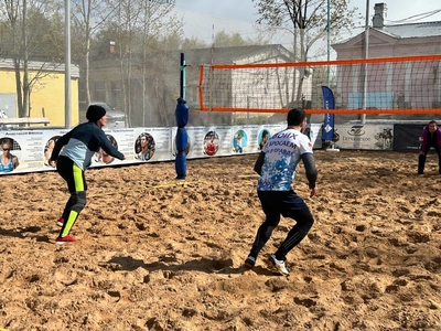 В Гатчине открыли сезон пляжного волейбола