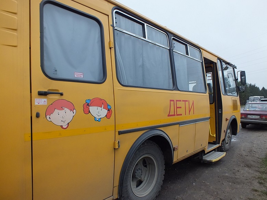 Прокуратура и ГИБДД проверили автотранспортные предприятия, перевозившие детей