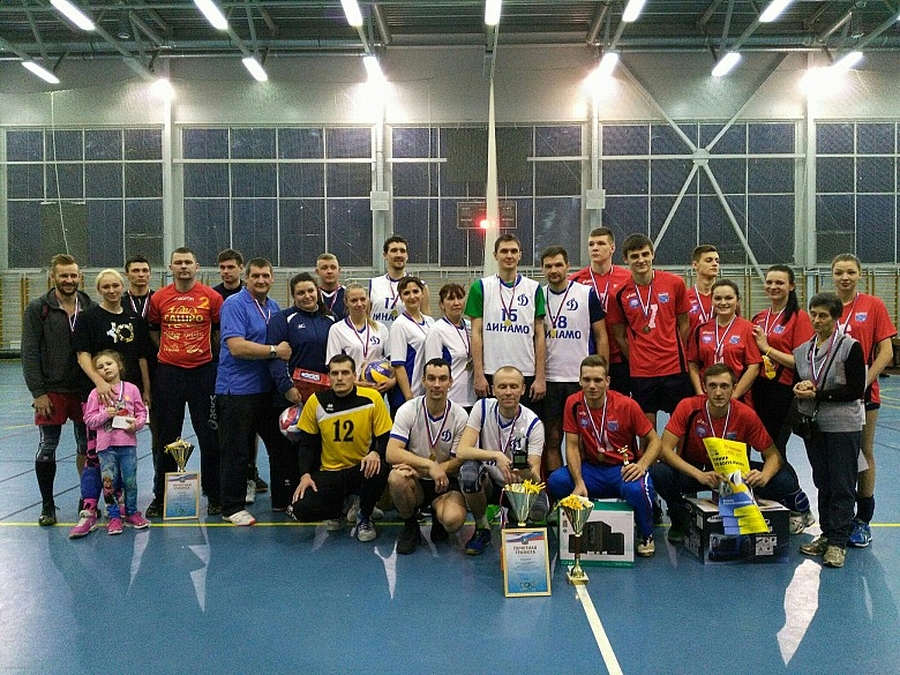 Турнир по волейболу памяти Станислава Богданова завершился победами 