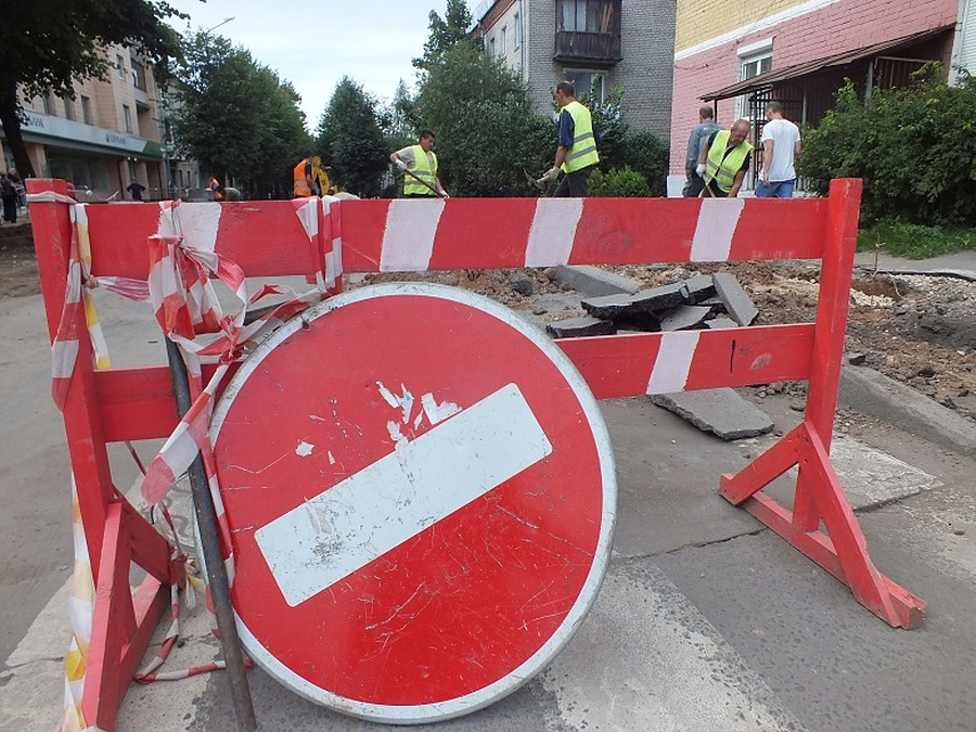 На 3 дня ремонт дороги в Гатчинском районе затруднит движение транспорта