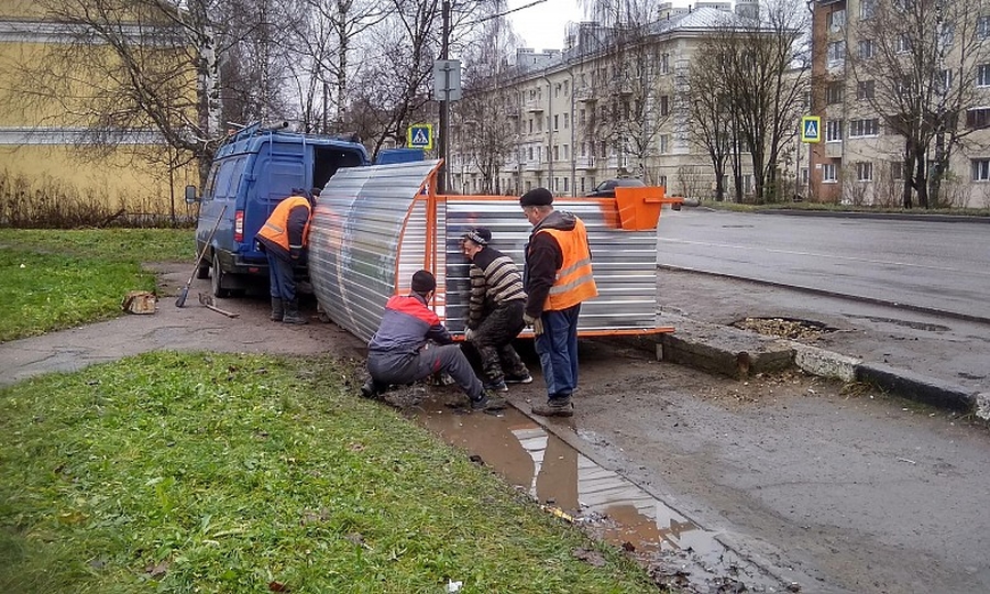 На остановке общественного транспорта на улице Нестерова установлен новый павильон