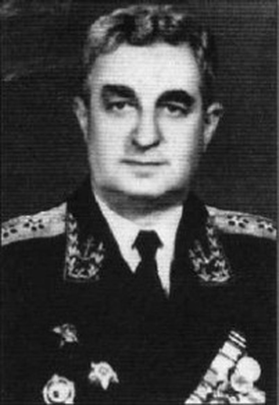 25 апреля родился вице-адмирал  Крупский - выпускник Гатчинского реального училища