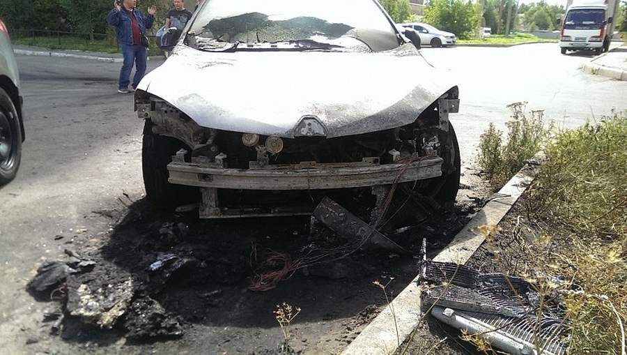 За неделю в Гатчинском районе сгорели четыре автомобиля