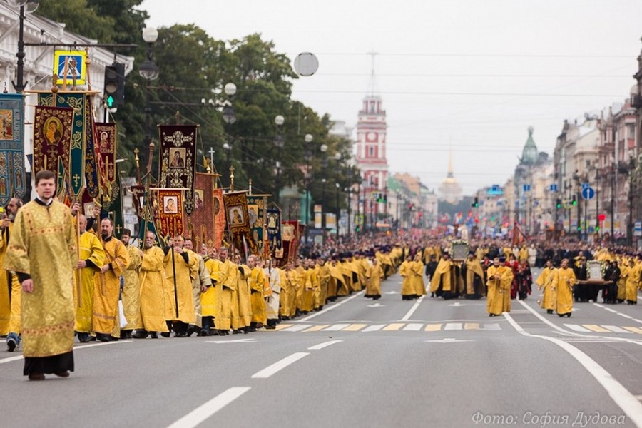 В Петербурге пройдет крестный ход, посвященный Дню перенесения мощей Александра Невского