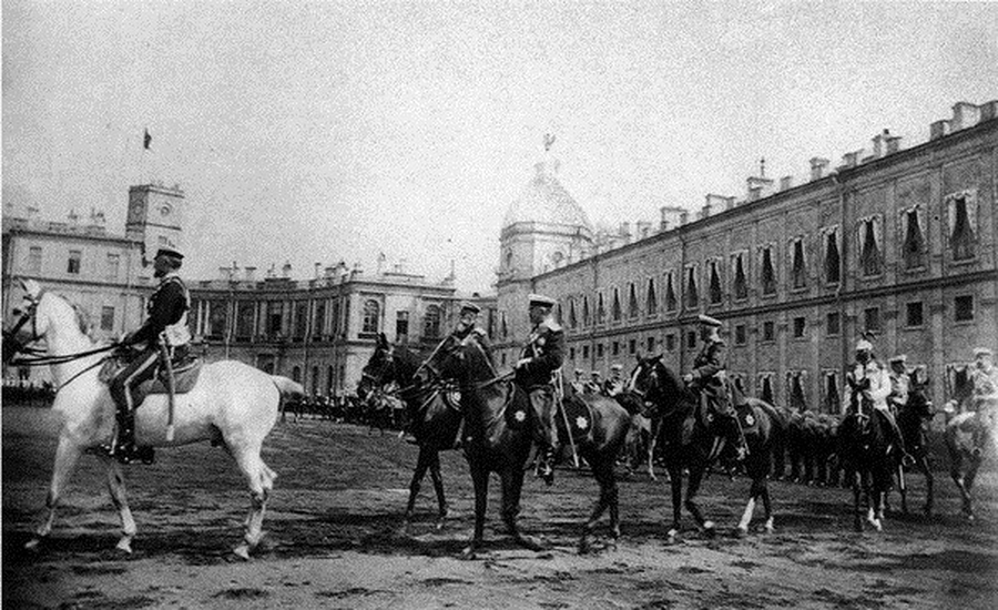 Дворец расскажет об истории русской гвардейской кавалерии