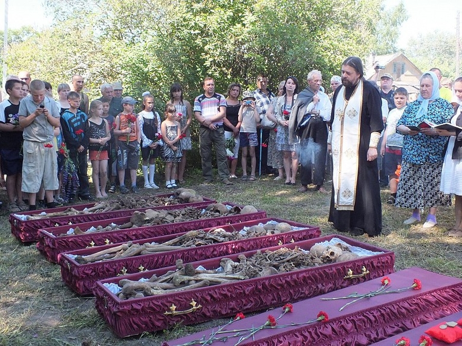 Гатчинский район отмечает День памяти и скорби