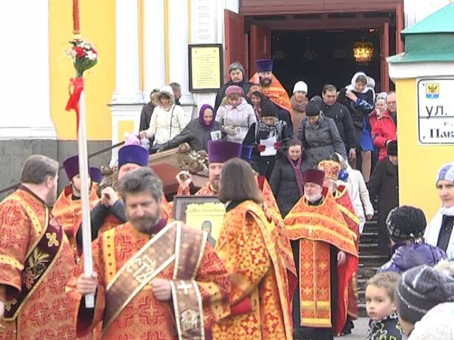 В Гатчине прошел Крестный ход в день памяти преподобномученицы Марии Гатчинской