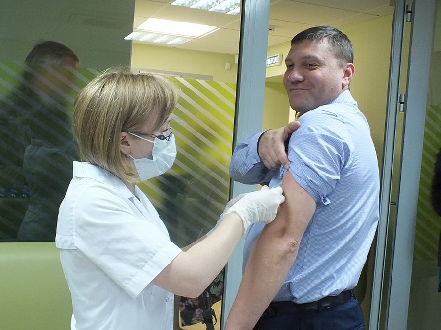 Прививку от гриппа в Гатчине можно сделать на вокзале