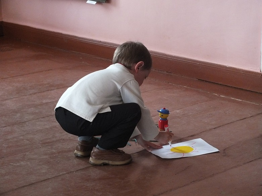 Юные гатчинцы могут поучаствовать в конкурсе рисунков «Ленинградская наша земля»