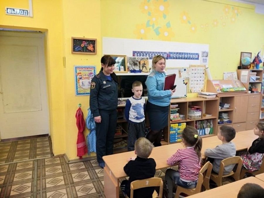 Дошколятам Гатчинского района рассказали о пожарной безопасности