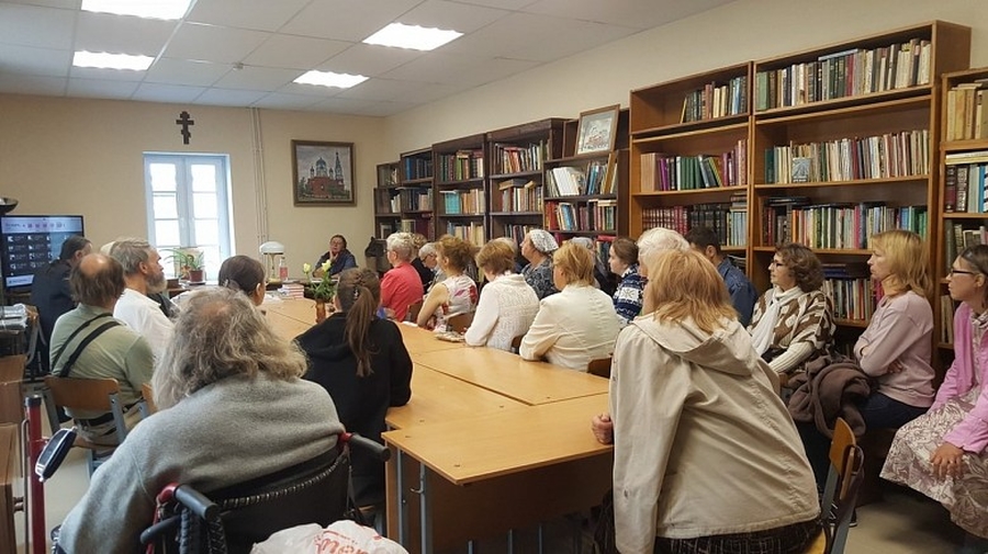 Гатчинцев пригласили на творческую встречу с православной писательницей