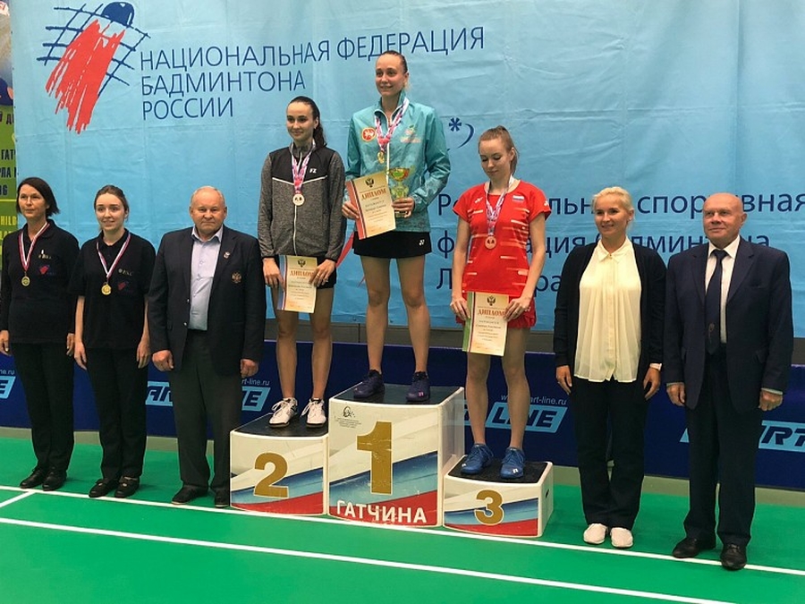 Лучших бадминтонистов России определил чемпионат в Гатчине