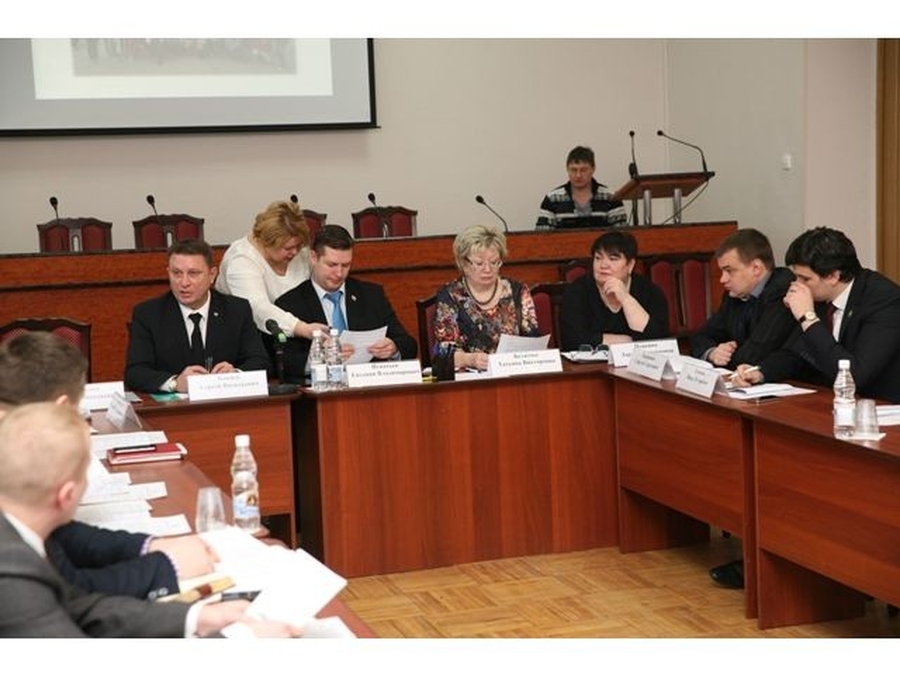 В Гатчине встретились молодые парламентарии Ленобласти