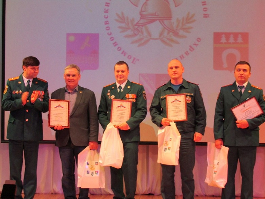 27 декабря Россия чествует сотрудников спасательных организаций и МЧС