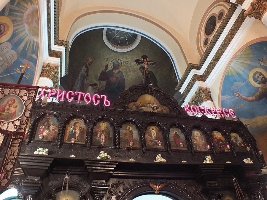 Губернатор Ленинградской области Александр Дрозденко поздравил верующих с праздником