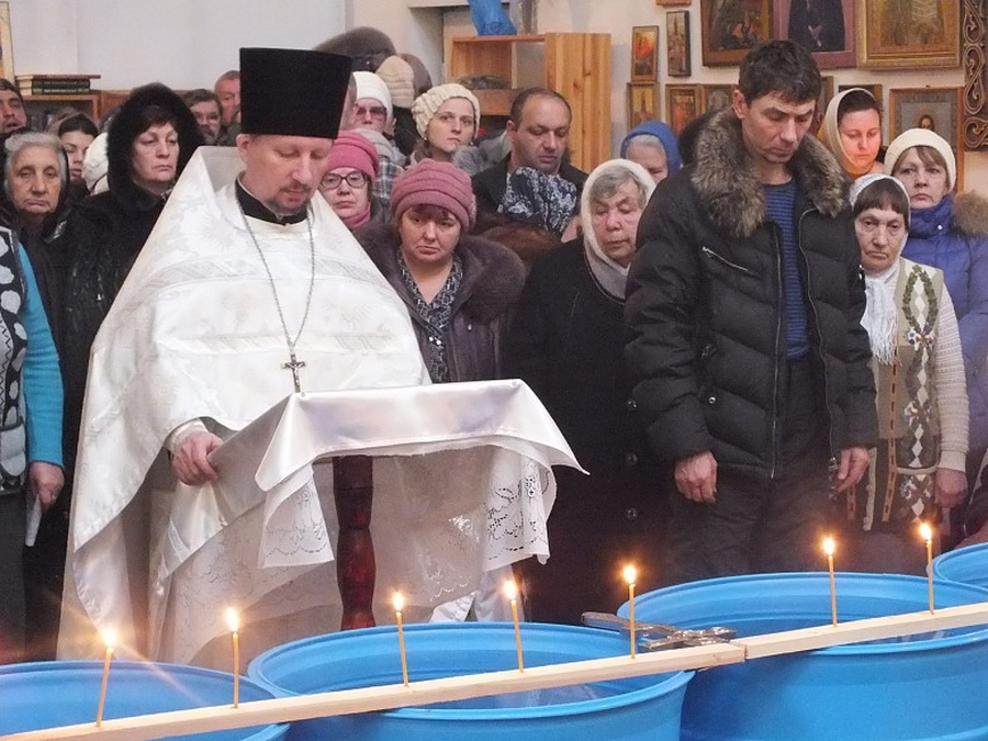 18 января Русская Православная церковь отмечает Крещенский Сочельник