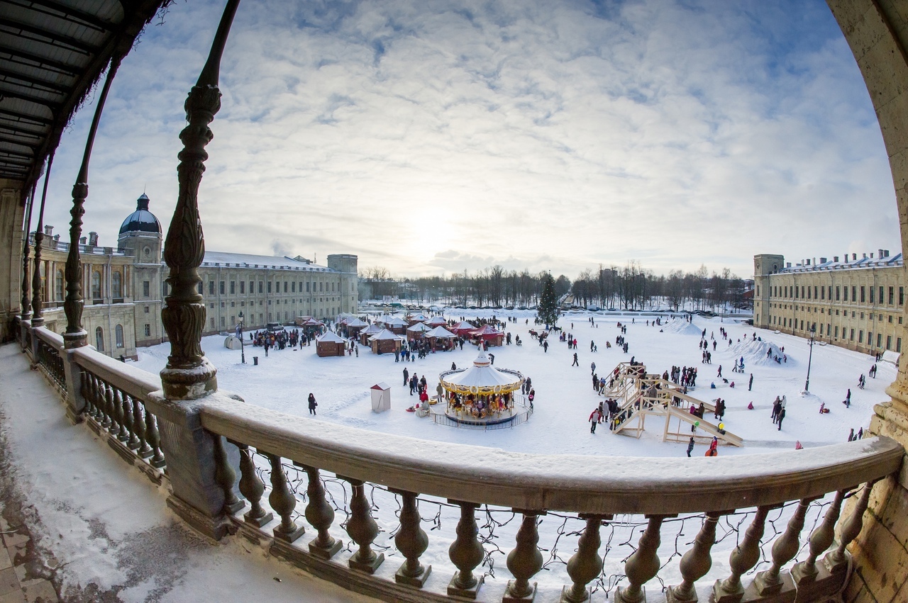 Гатчинский дворец зима