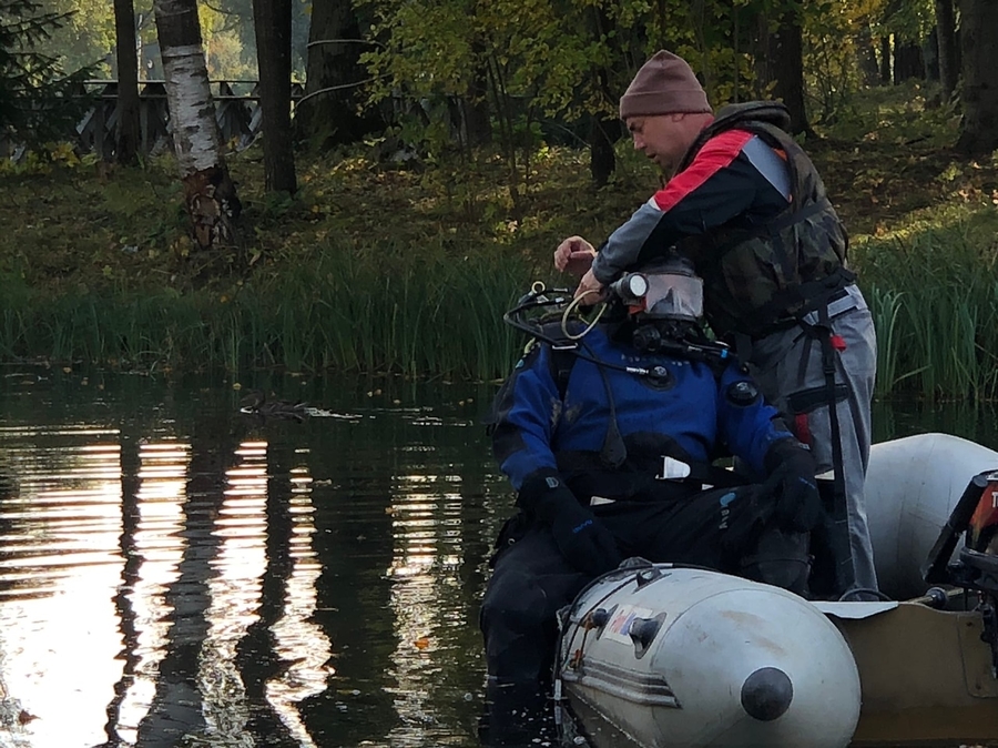  Первый шаг к полной очистке озер в Гатчинском парке: на работу вышли водолазы
