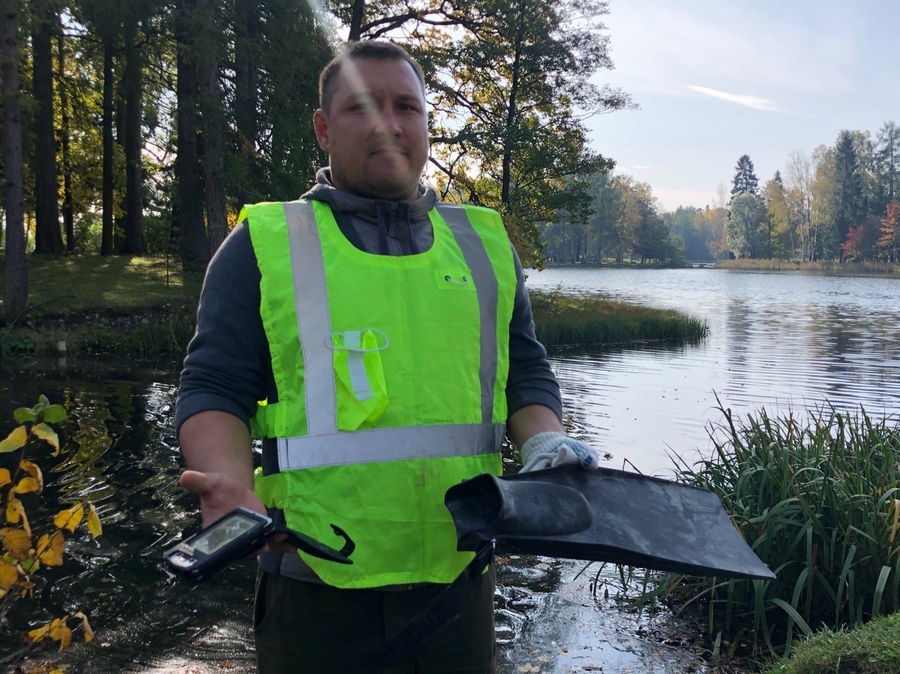  Первый шаг к полной очистке озер в Гатчинском парке: на работу вышли водолазы