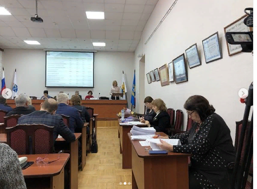  Гатчинские депутаты обсудили бюджет города