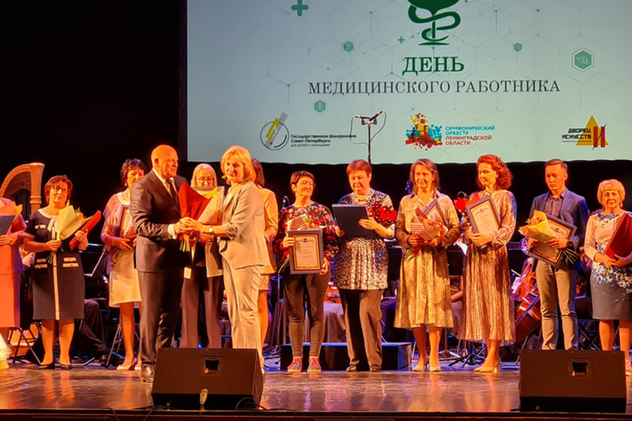 Медикам Ленинградской области ― уважение и благодарность