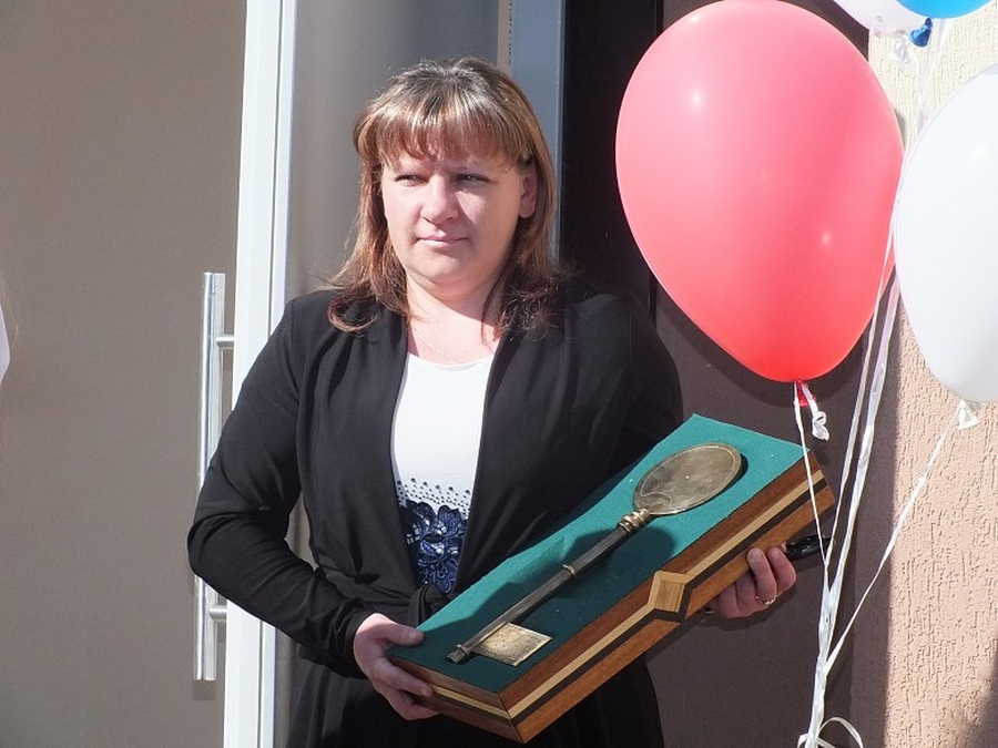14 семей погорельцев в Кобринском  получили ключи от новых квартир