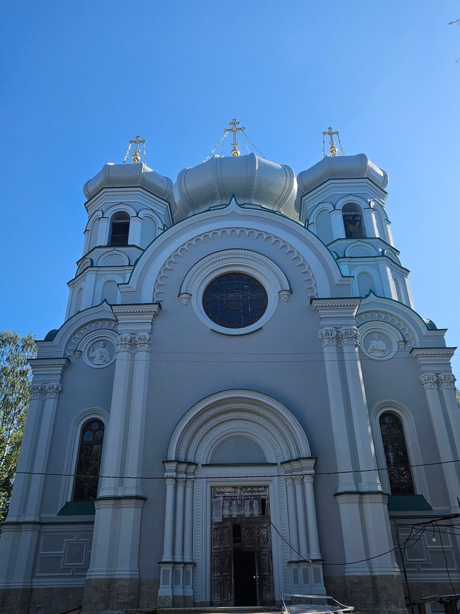 С Павловского собора в Гатчине сняты леса