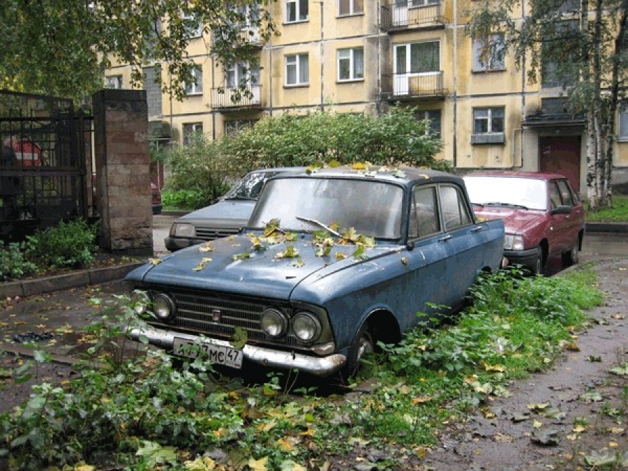 В России будут штрафовать за брошенные машины
