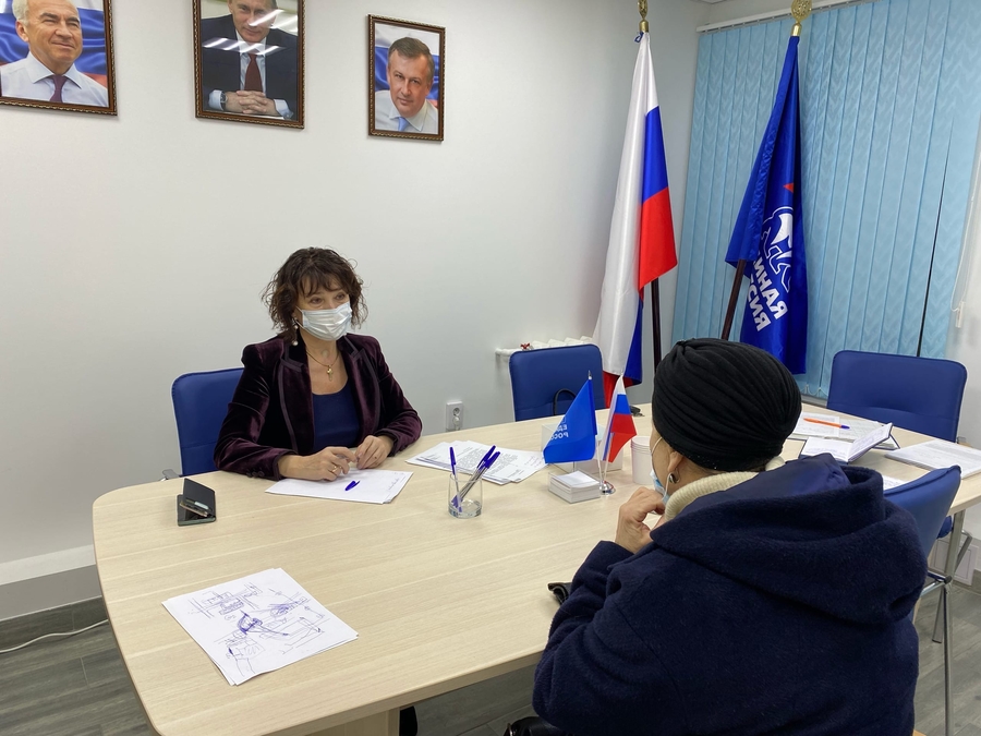 Депутат Заксобрания Ленобласти провела прием граждан в Гатчине