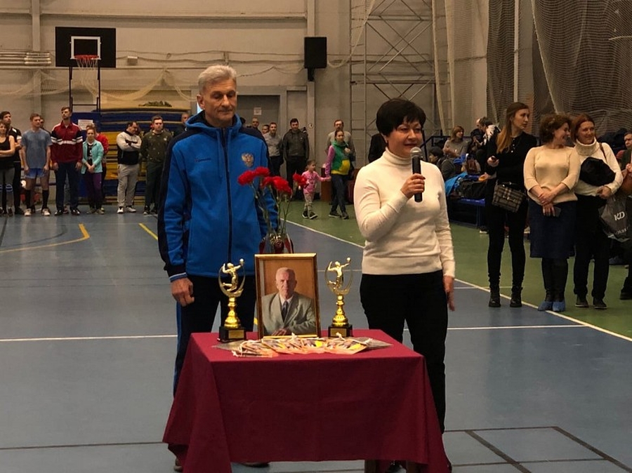 Турниром по волейболу в Гатчине почтили память Станислава Богданова