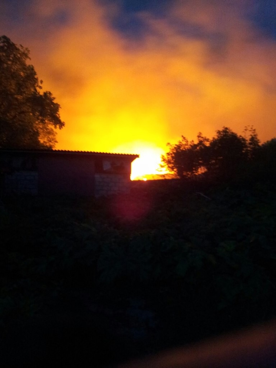 В Гатчинском районе горели сараи