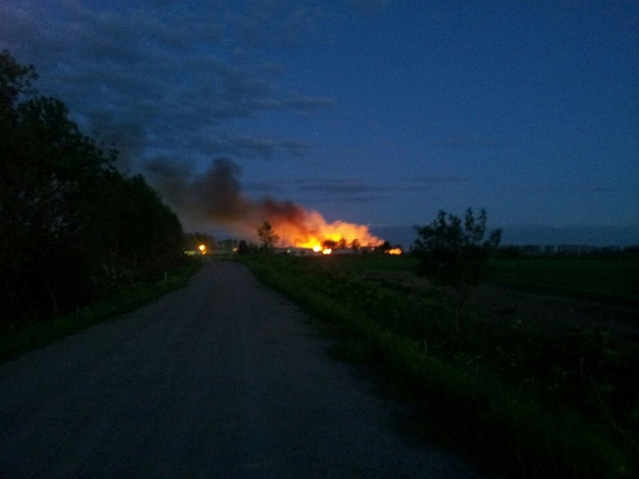 В Гатчинском районе горели сараи