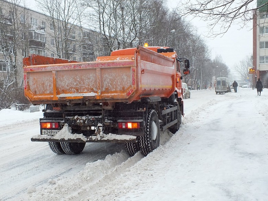 25 января от снега очистят 4 гатчинские улицы и один переулок