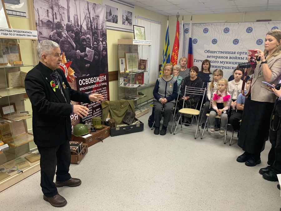 Совет ветеранов Гатчинского района открыл выставку «Мы и блокада»