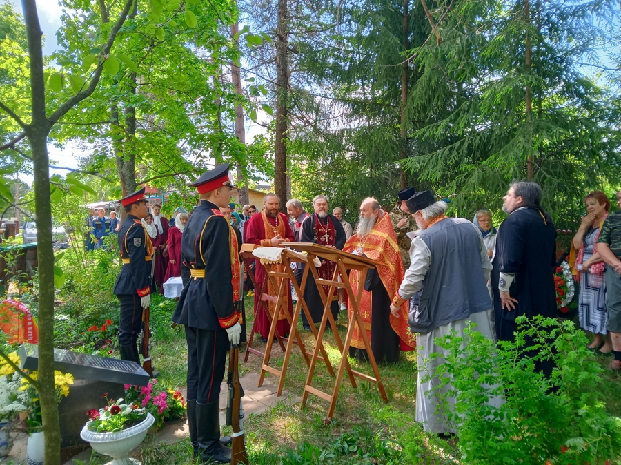 В Карташевской почтили память воинов, отдавших жизни за Отечество 