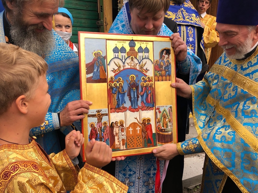 Христианам Гатчинского района явили Покровско-Прибытковскую икону