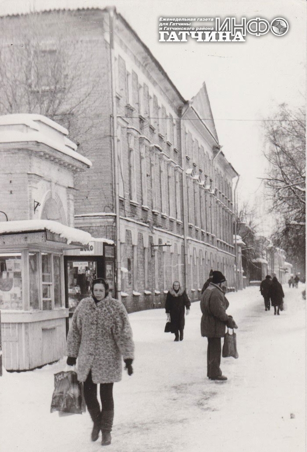 Улицы и горожане. 90-е годы. Архив Газеты 