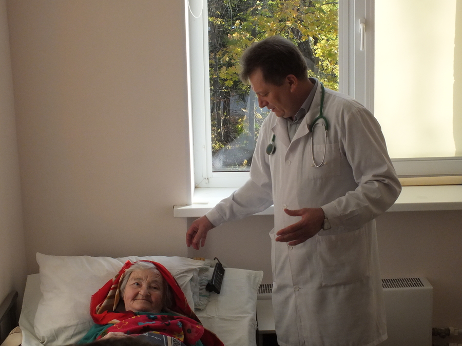 Пожилые ленинградцы участвуют в программе диспансеризации