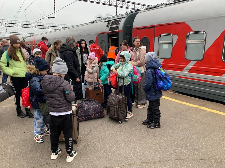 Вырица встретила детей из Белгородской области 