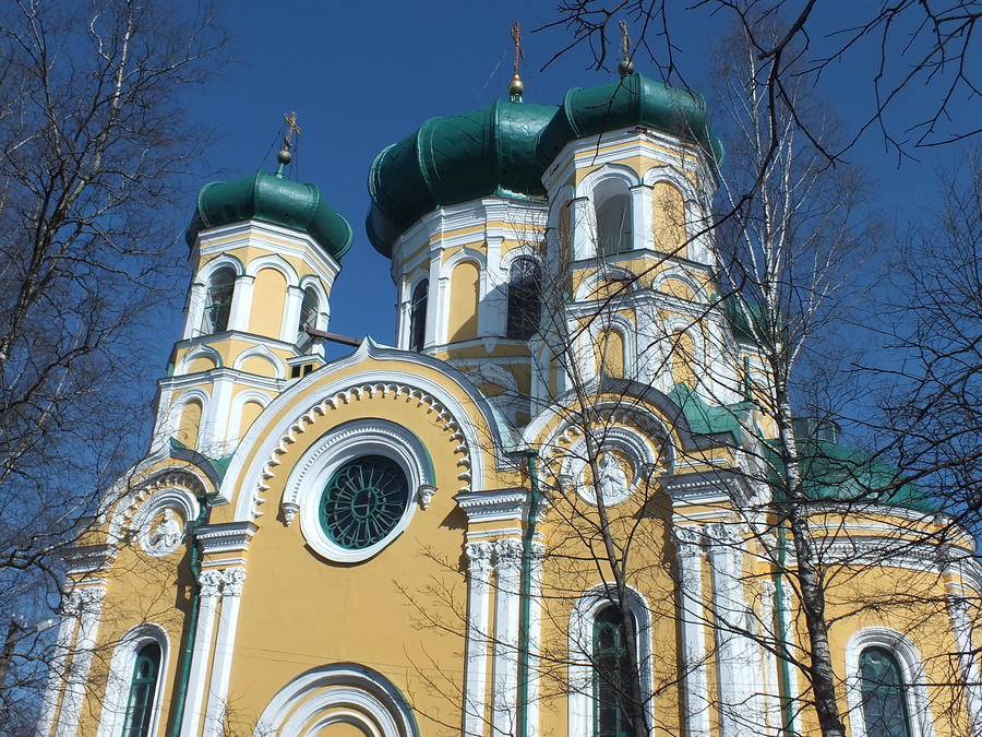 Купол Павловского собора Гатчины покрывают оцинкованной сталью