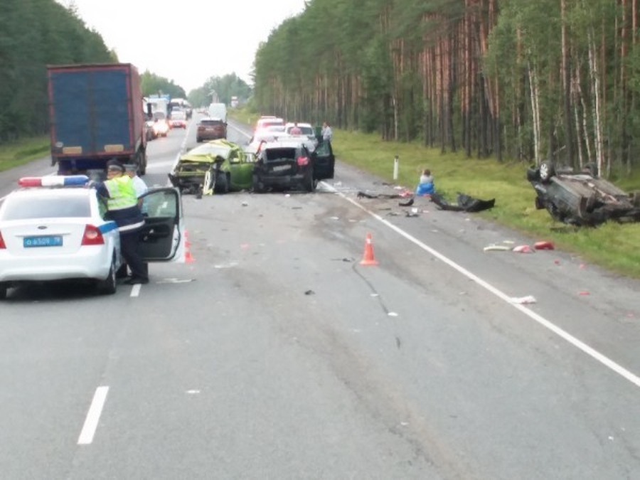 Массовое ДТП произошло 4 августа в Гатчинском районе