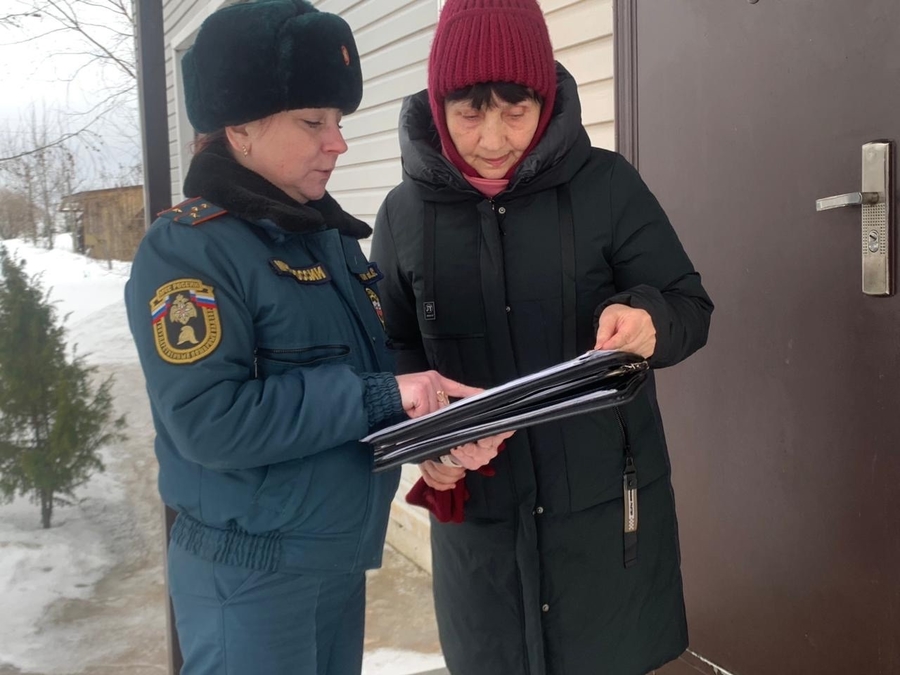 Жителям Гатчинского района напомнили правила пожарной безопасности