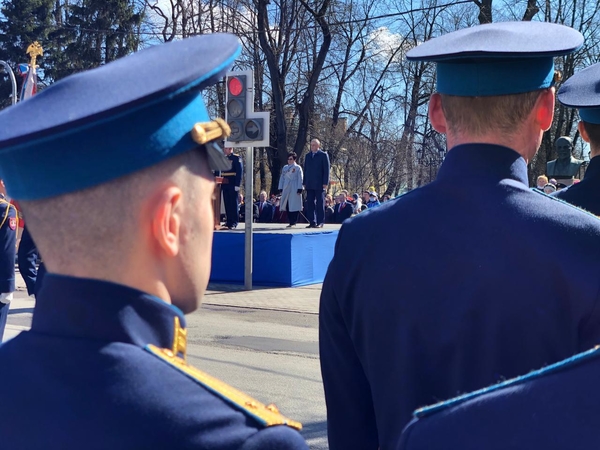 Торжественное прохождение войск Гатчинского гарнизона