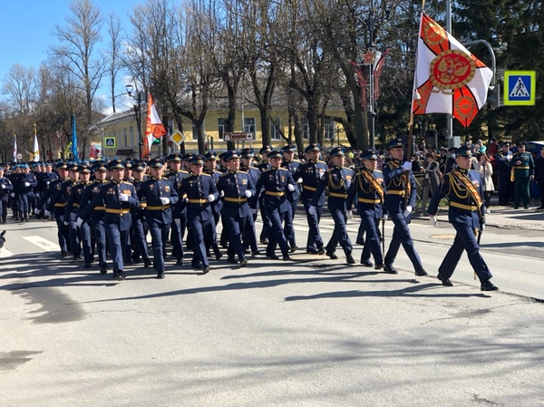 Торжественное прохождение войск Гатчинского гарнизона