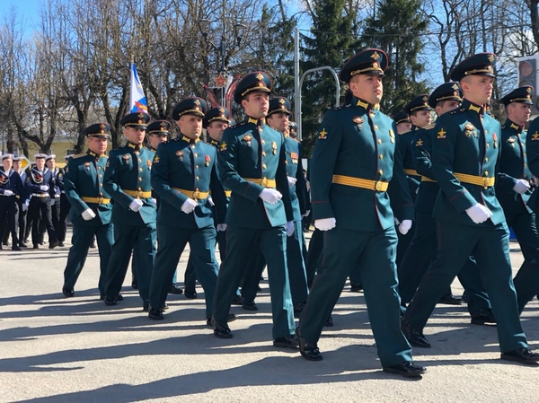 Торжественное прохождение войск Гатчинского гарнизона