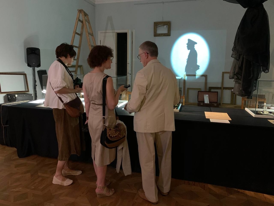 Выставка-спектакль «Октябрь 1917-го. Место силы – Гатчина» открылась во дворце