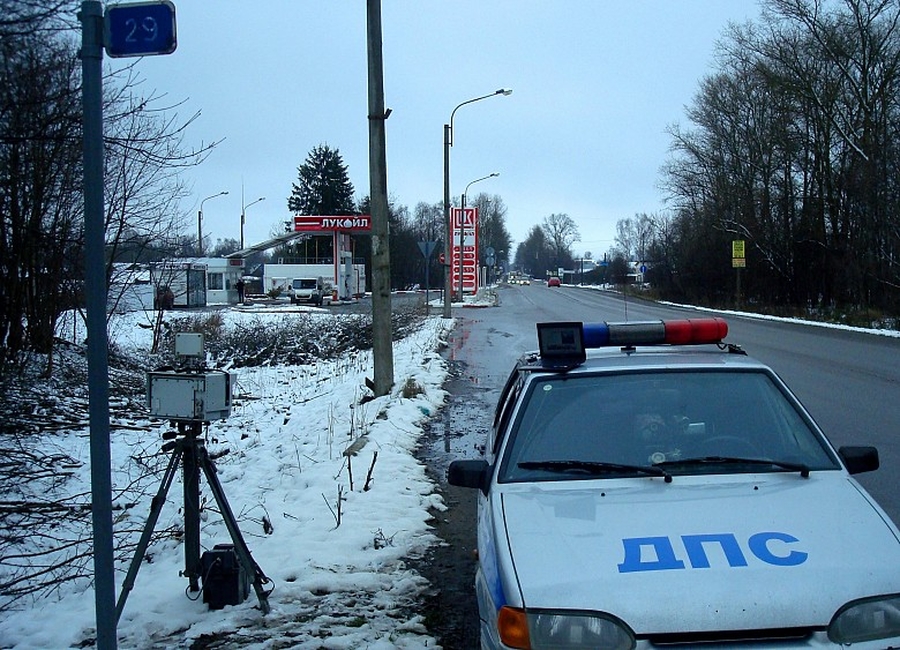 Водителей на дорогах в Гатчинском районе будут контролировать фоторадары