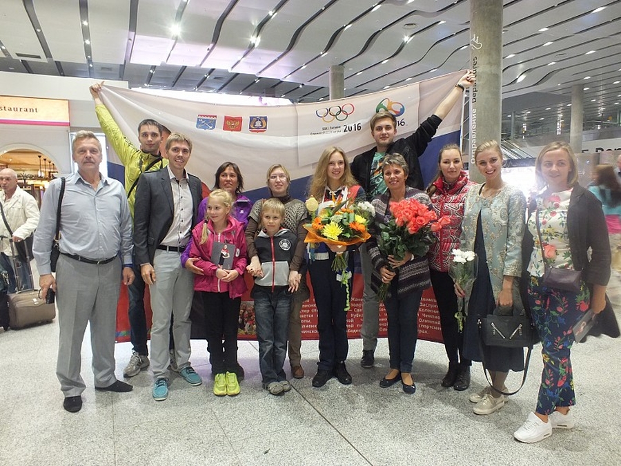 Гатчинцы встретили свою  гордость - Олимпийскую чемпионку Светлану Колесниченко