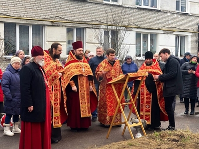 Установка купола на храм в честь иконы Божьей Матери 