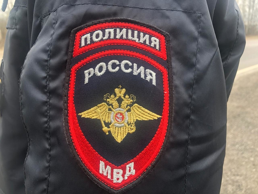 Полиция и ФСБ нашли у гатчинца наркотики, хотя искали не их